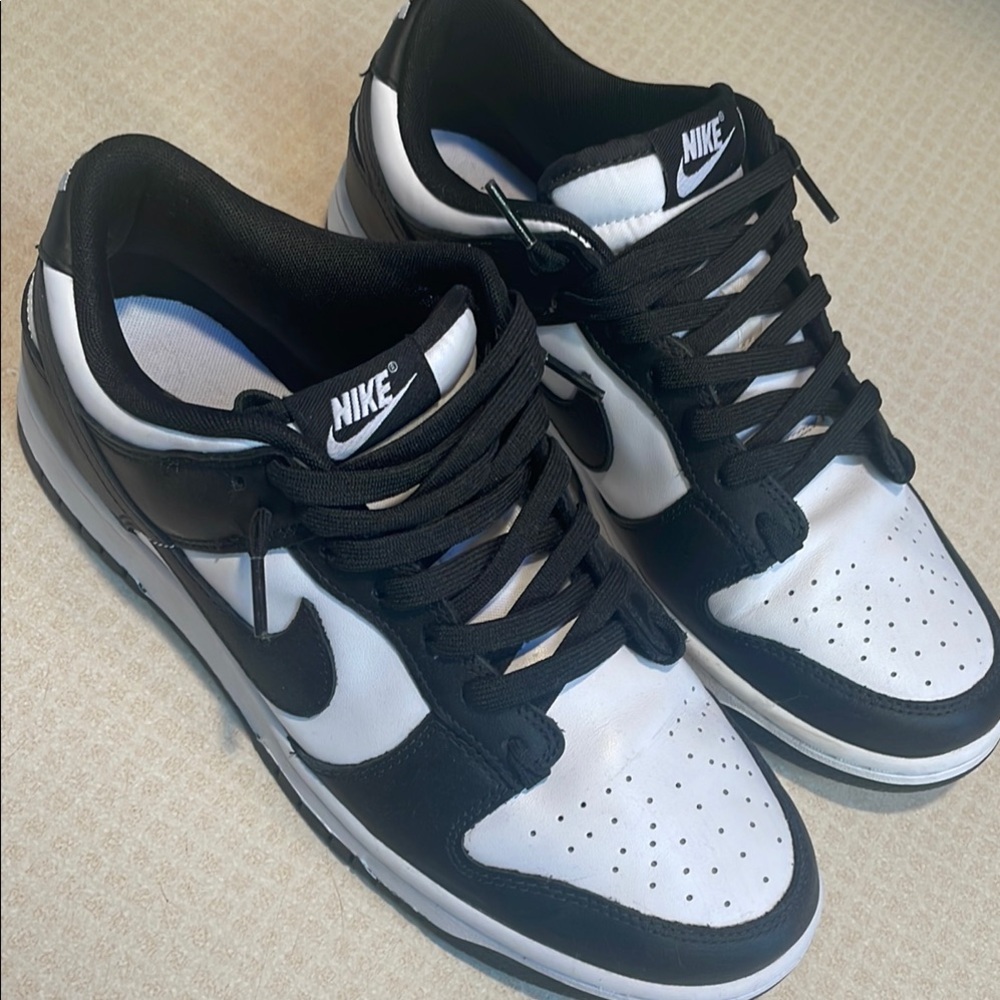 Nike Black and White Sneakers